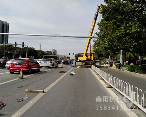 18米，20米，23米監控桿安裝現場